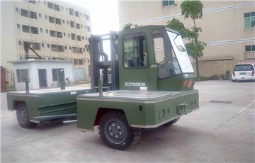 某部隊防爆側(cè)面叉車