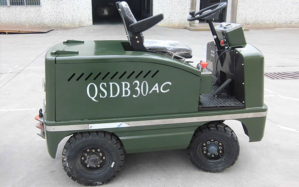 電動(dòng)牽引車