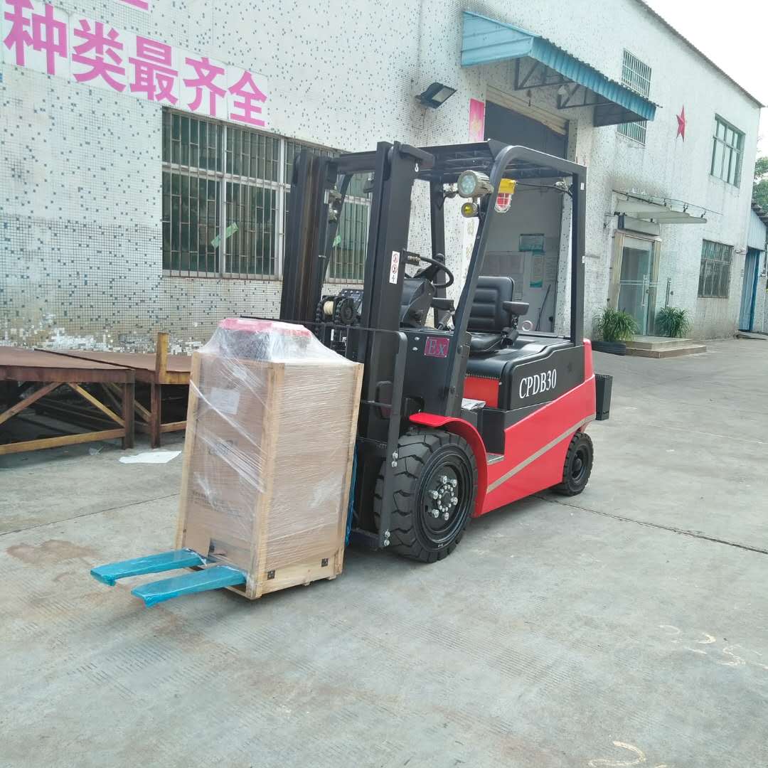 叉車安全駕駛注意事項(xiàng)