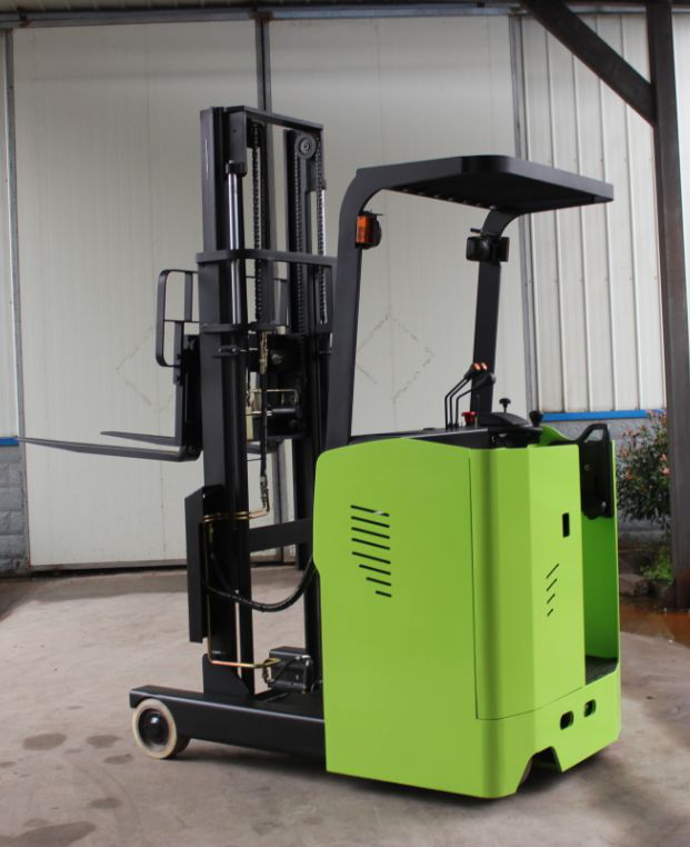 蓄電池前移式叉車
