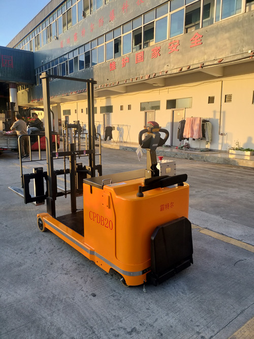 后背重防爆高堆車